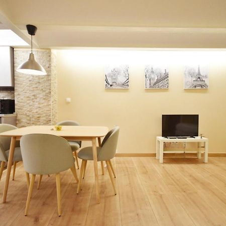Centrico Apartamento Al Lado De Torres De Quart Valencia Luaran gambar