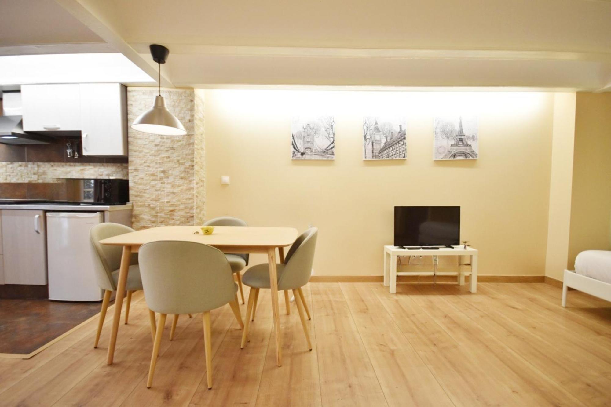 Centrico Apartamento Al Lado De Torres De Quart Valencia Luaran gambar