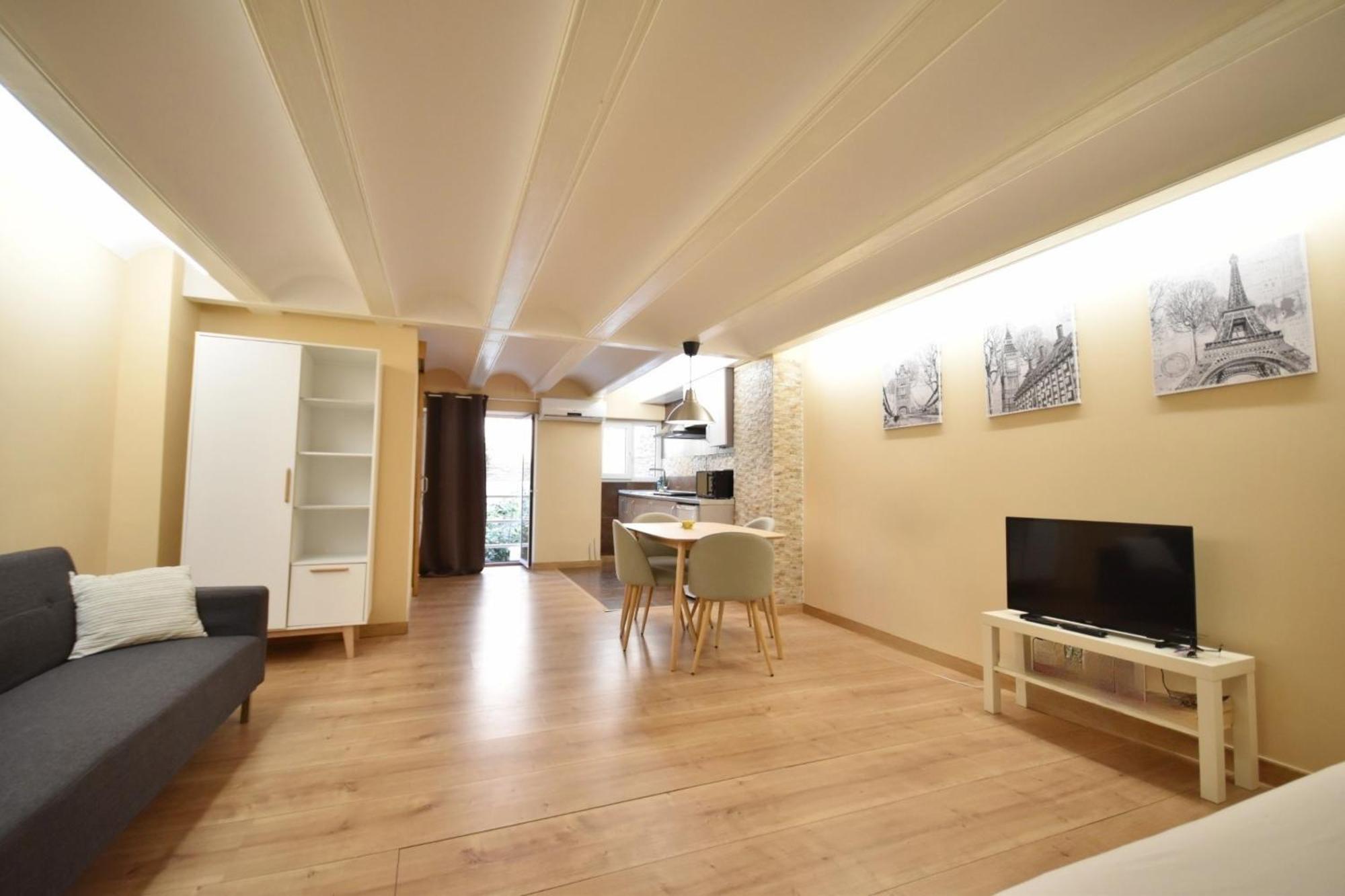 Centrico Apartamento Al Lado De Torres De Quart Valencia Luaran gambar